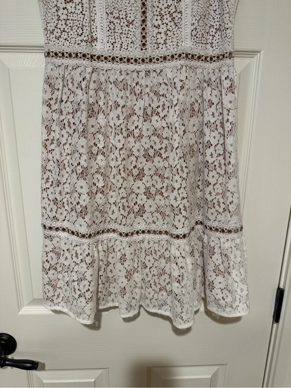 MICHAEL Michael Kors White Lace Sleeveless Midi Dress; NWT; size 6 - Picture 5 of 7